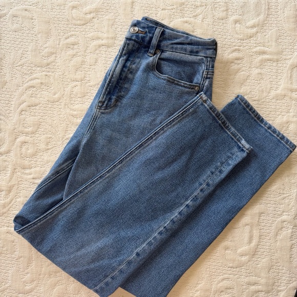 American Eagle curvy mom jeans - Picture 6 of 6